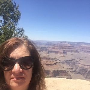 Meet your Posher, Stacey